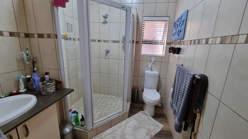 3 Bedroom Property for Sale in Reebok Western Cape